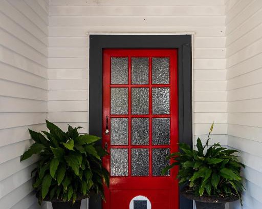 Russell Casa | The Cottage on Beresford