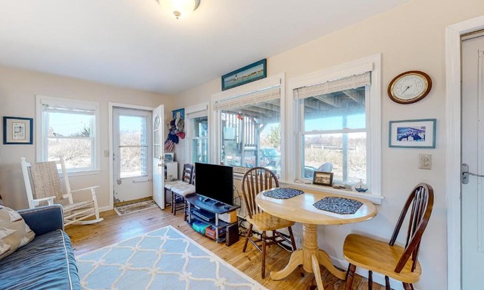 Sagamore Beach Casa | The Cottage