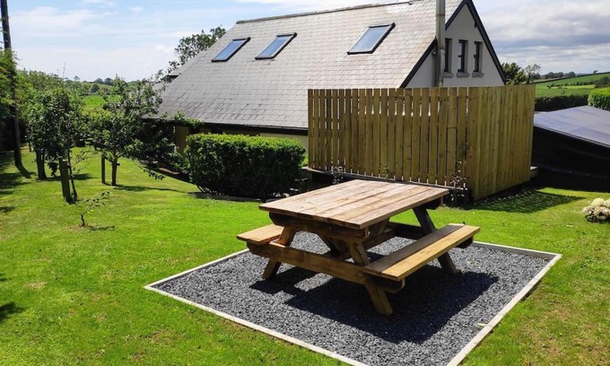 Portaferry Apartamento | The Cow Hide @ Mill Burn Hollow.