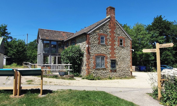 Toller Porcorum Cabaña | THE COW SHED, pet friendly, with a garden in Toller Porcorum
