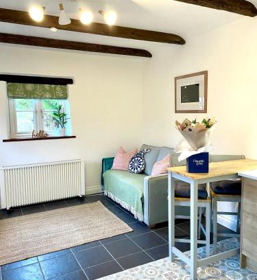 Brazzacott Casa | The Cowshed - Cottage in Cornwall