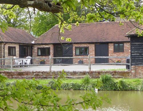 Bodle Street Green Casa | The Cowshed