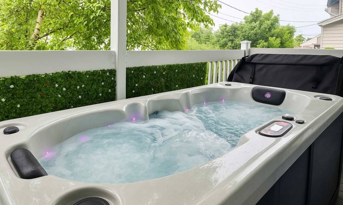 Quartier 5-4 Apartamento | The Coziest | Hot Tub | EV Charger & Free Parking