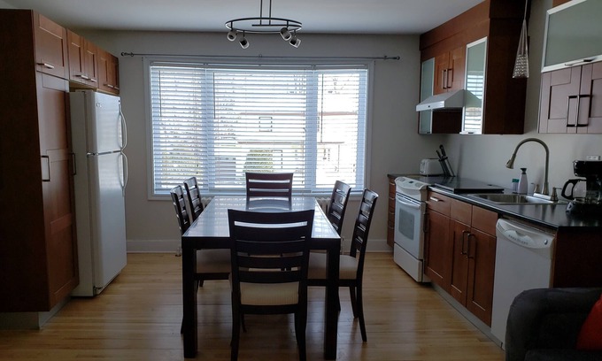 Chicoutimi Apartamento | The Cozy, 2 Bedroom, Downtown