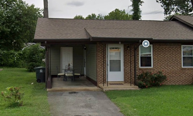 East Lake Apartamento | The Cozy! 2-bedroom apartment in Chattanooga with WiFi, AC, Family Friendly