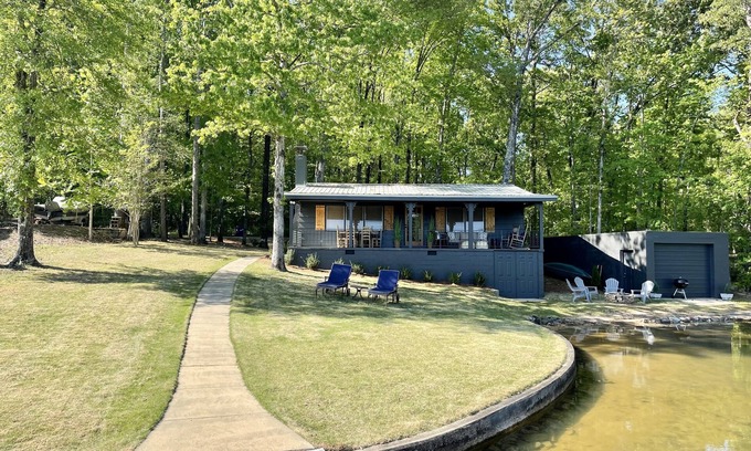 Little Kowaliga Cabina | The Cozy Cabin on Lake Martin