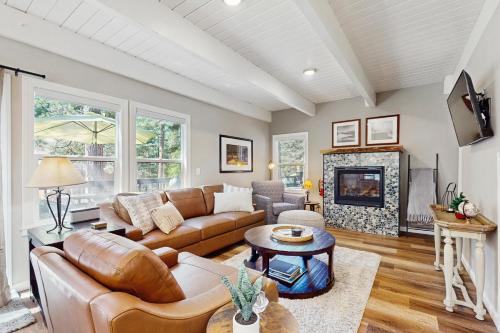 Incline Village Casa | The Cozy Compass