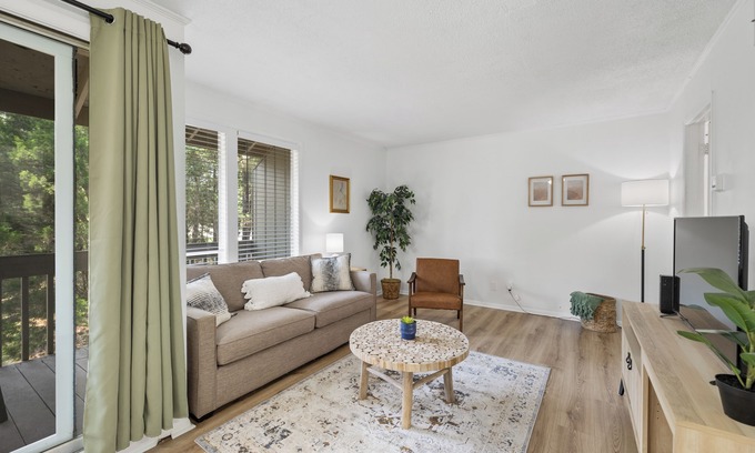 Daphne Condominio | The Cozy Condo