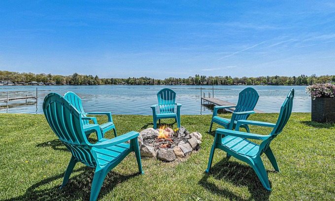 Greenville Cabaña | The Cozy Cottage on Beautiful Turk Lake