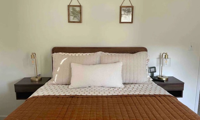Beaverdam Cabaña | The Cozy Cottage with hot tub