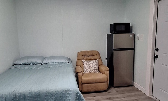 Duncanville Apartamento | The Cozy Hut with AC and WiFi in fabulous Duncanville
