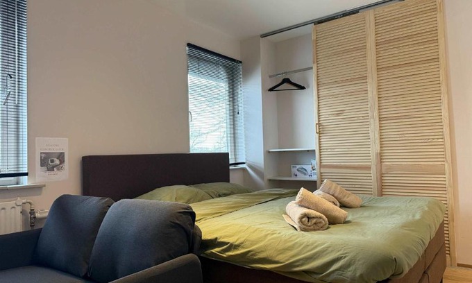 Eindhoven Apartamento | The Cozy Nest Stylish and Serene City Studio