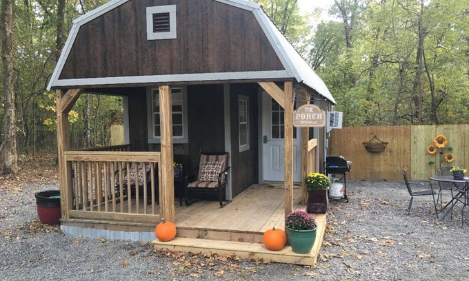 Cookson Casa | The Cranny @ Cookson —Tiny House Experience!! Night, week & monthly stays