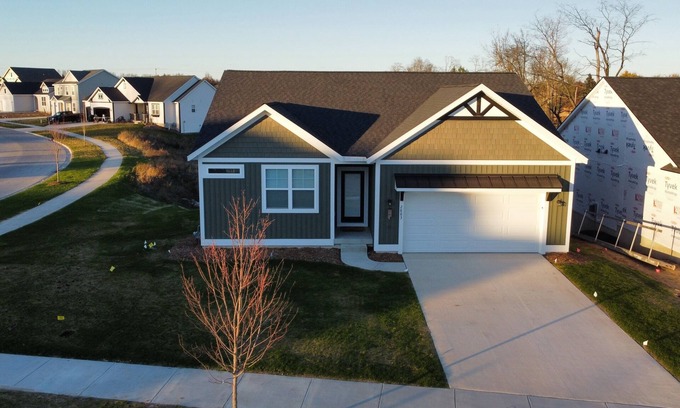 Kentwood Casa | The Crash Pad 2