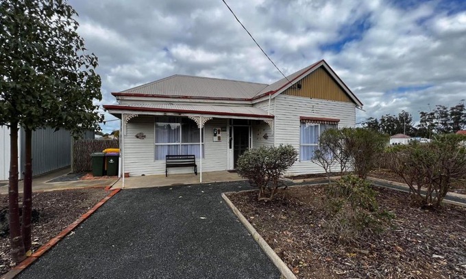 Murtoa Casa | The Crooked Cottage