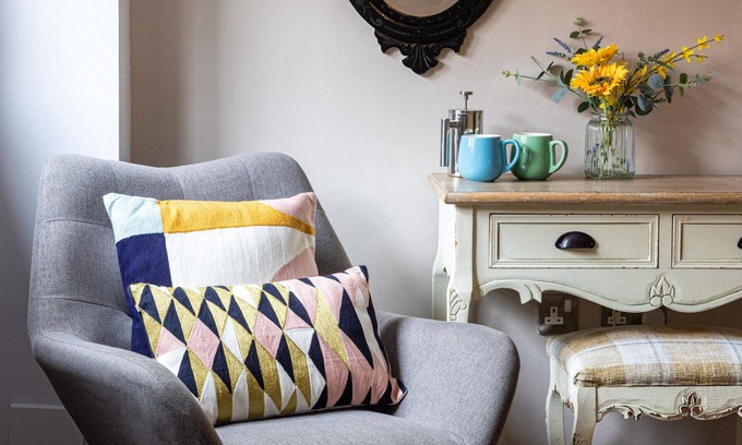 East Ilsley Hotel | Crown and Horns Inn
