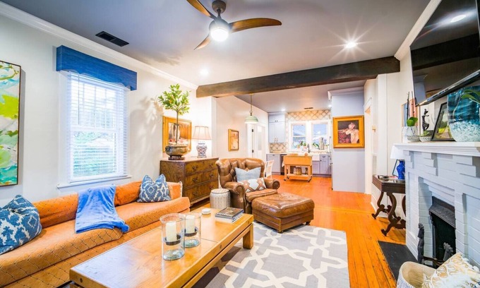 Cullman Casa | The Cullman Haus-Steps from Cullman High-blocks from Warehouse District