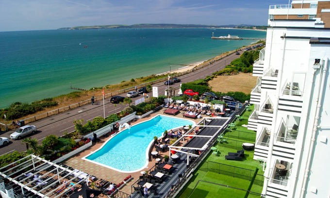 Bournemouth City Centre Hotel | The Cumberland Hotel - OCEANA COLLECTION