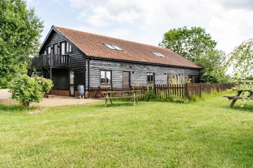 Cratfield Casa | The Dairy - Holly Tree Barns