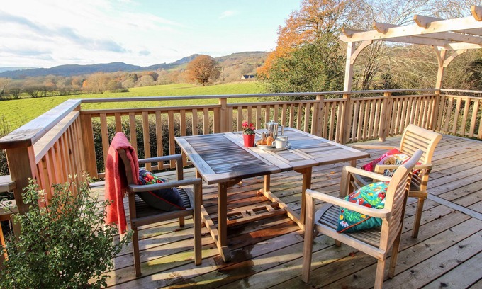 Hyssington Casa | THE DANISH HOUSE, pet friendly, with open fire in Church Stoke