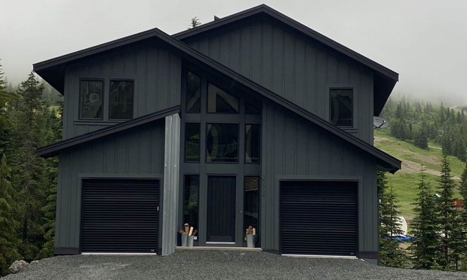 Hemlock Valley Casa | The Dark and Stormy Executive Mountain Retreat. The Cabin to Ski in and Ski Out