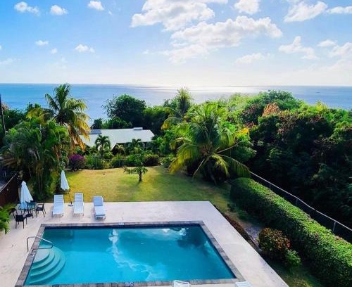 Bois d'Orange Villa | The Date House - Four Bedroom Villa with Private Pool near the beach and Calabash Cove Resort villa