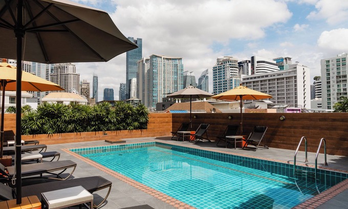 Nana Hotel | The Dawin Hotel