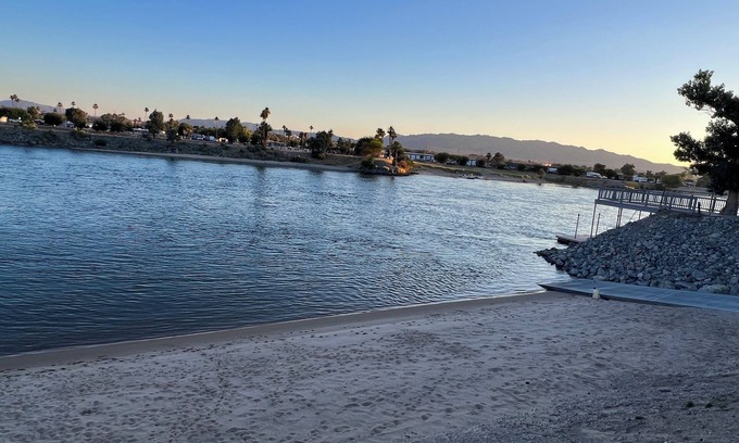 Needles Casa | The Deep Water Access to Semi private beach and launch