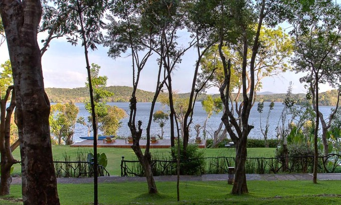 Giritale Complejo | The Deer Park Hotel