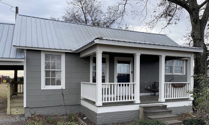 Clarksdale Casa | ✨The Delta Bungalow at Hopson, close to downtown Clarksdale!
