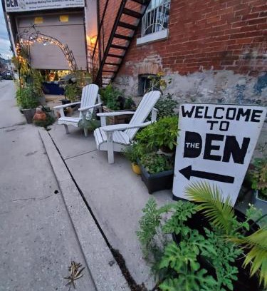 Old Toronto Casa | The Den Toronto
