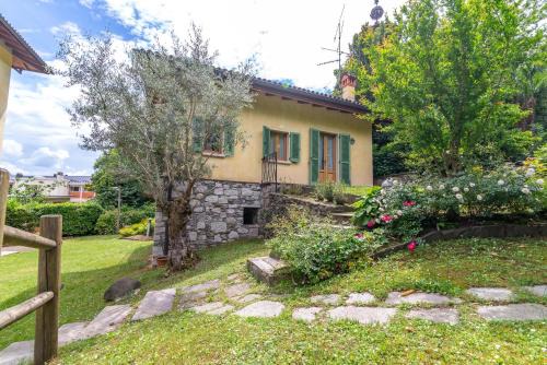 Stresa Casa | The Dependance of the Villa Isabella Stresa by the little river with private dedicated parking