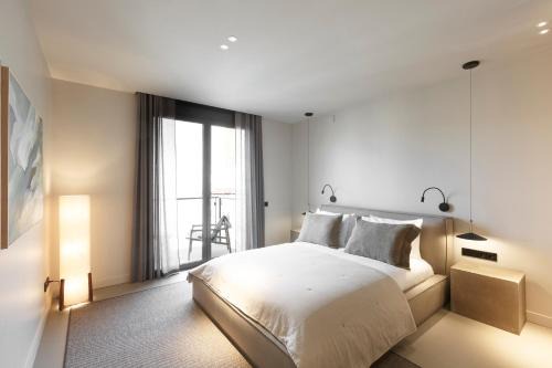 La Sagrada Familia Apartamento | The Diagonal Sagrada by Sweett
