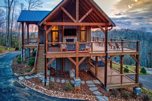 Elk Park Casa | The Dire Wolf at Eagles Nest