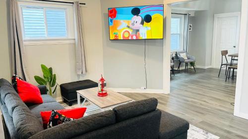 Cleveland Casa | The Disney House In Cleveland Plus Game Room!