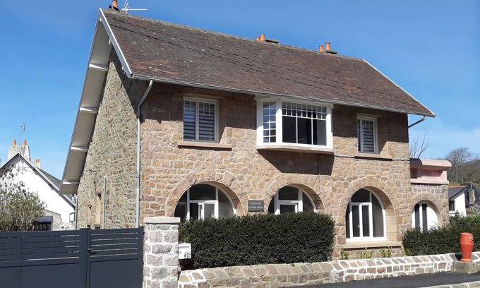 Perros-Guirec Cabaña | El Dispensario ★★★★, casa grande en Perros-Guirec (Côtes d'Armor, Bretaña)