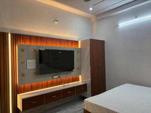 Varanasi Apartamento | The Divyakashi stay