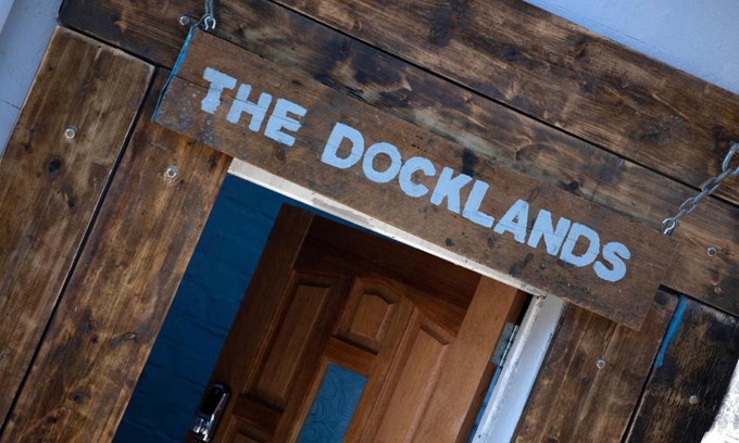 Vauxhall Apartamento | The Docklands Apartment by Serviced Living Liverpool
