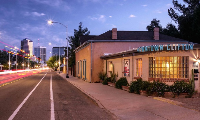 Barrio Viejo Hotel | The Downtown Clifton Hotel Tucson