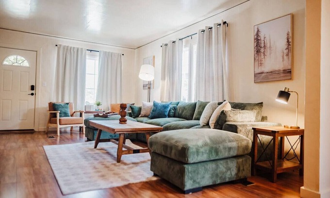 Downtown Klamath Falls Apartamento | The Downtown Haus | Walking Distance to DT KFalls