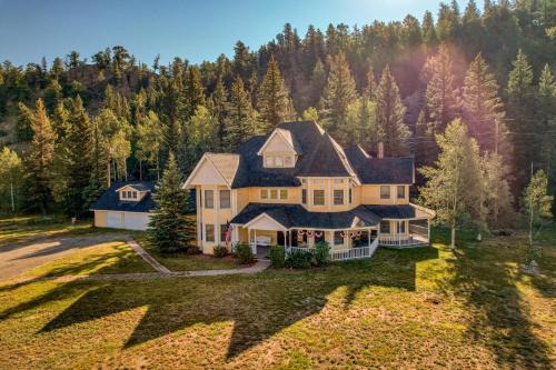 South Fork Casa | The Dragonfly Main House
