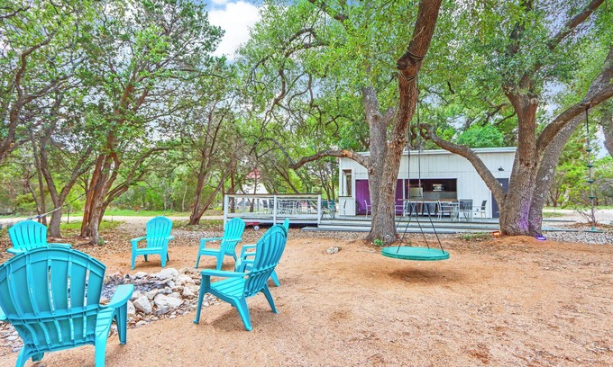 Driftwood Casa | The Driftwoods - 9 Unique Lodging Options with Outdoor Entertaining Space