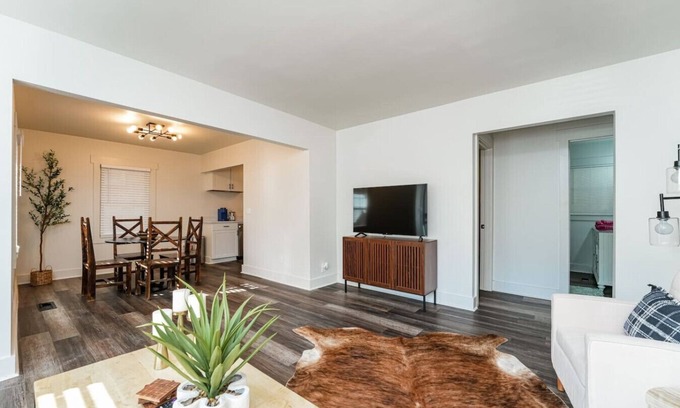 Candler-McAfee Casa | The East Lake Escape