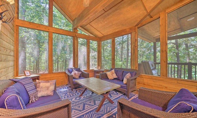 Broken Bow Casa | The Eastwood Luxe Large Group Cabin Retreat!