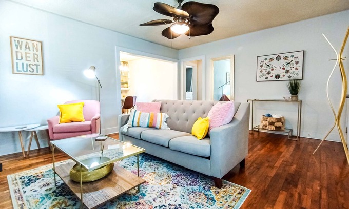 Hattiesburg Casa | The Eclectic Cottage - Bike the Trace