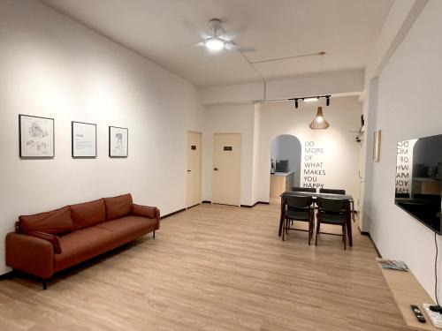 Tawau Casa | the Eins at the Frohaus