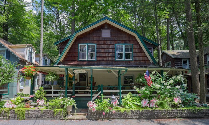 Mount Gretna Cabaña | ¡NUEVO LISTADO! La cabaña Eliza Mae
