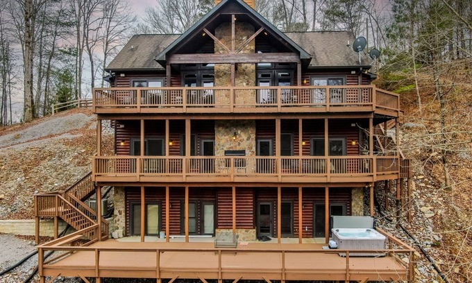 Ellijay Cabina | The Ellijay Lodge | Ellijay, GA