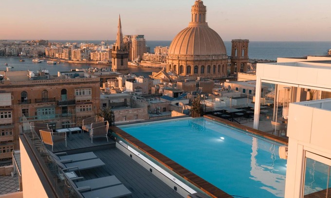 Valletta Hotel | The Embassy Valletta Hotel