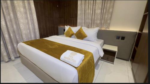 Akure Apartamento | The Emeritus Apartments